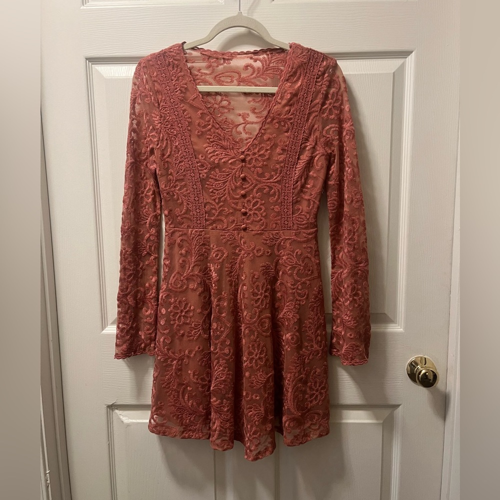 Francesca’s Miami Women’s Coral Pink Lace Dress Sz Sm‎